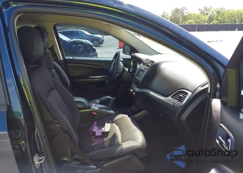 2014 Dodge Journey Sxt z USA, uszkodzony, nr VIN 3C4PDDBG8ET193254